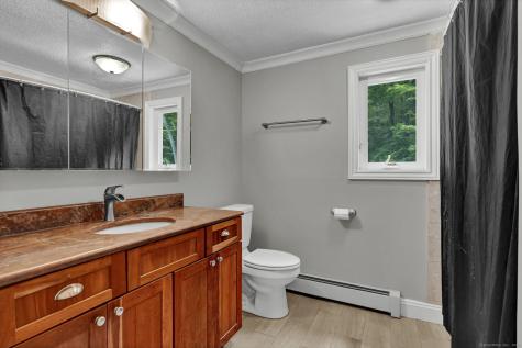 2 Pent Road Bloomfield CT 06002