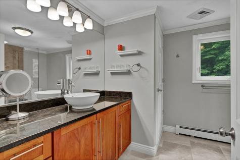 2 Pent Road Bloomfield CT 06002