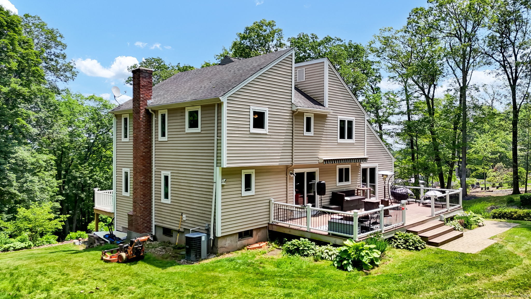 2 Pent Road Bloomfield CT 06002