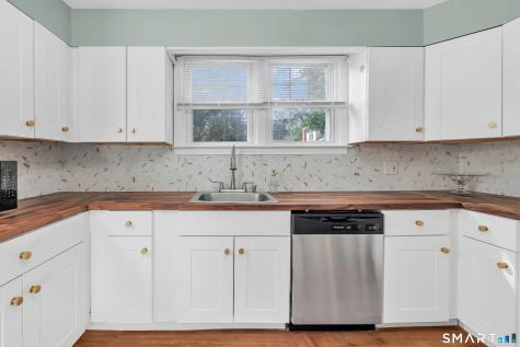 40 Highview Avenue West Haven CT 06516