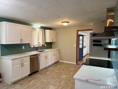 4 Betty Road Enfield CT 06082