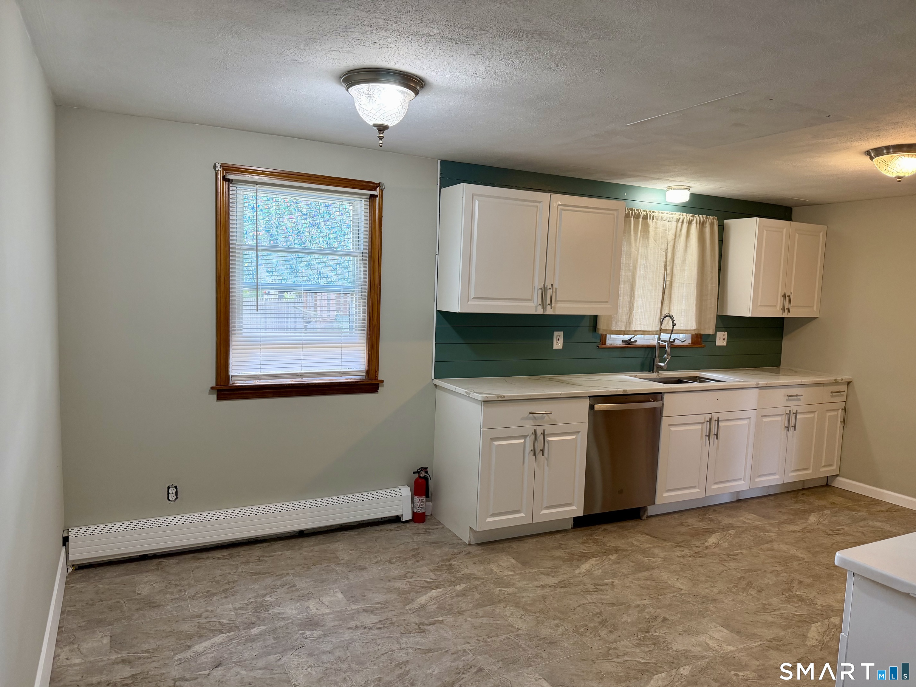 4 Betty Road Enfield CT 06082
