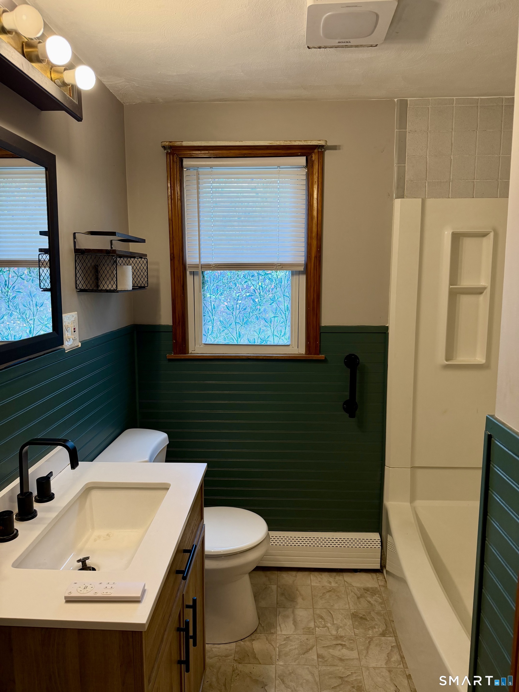 4 Betty Road Enfield CT 06082
