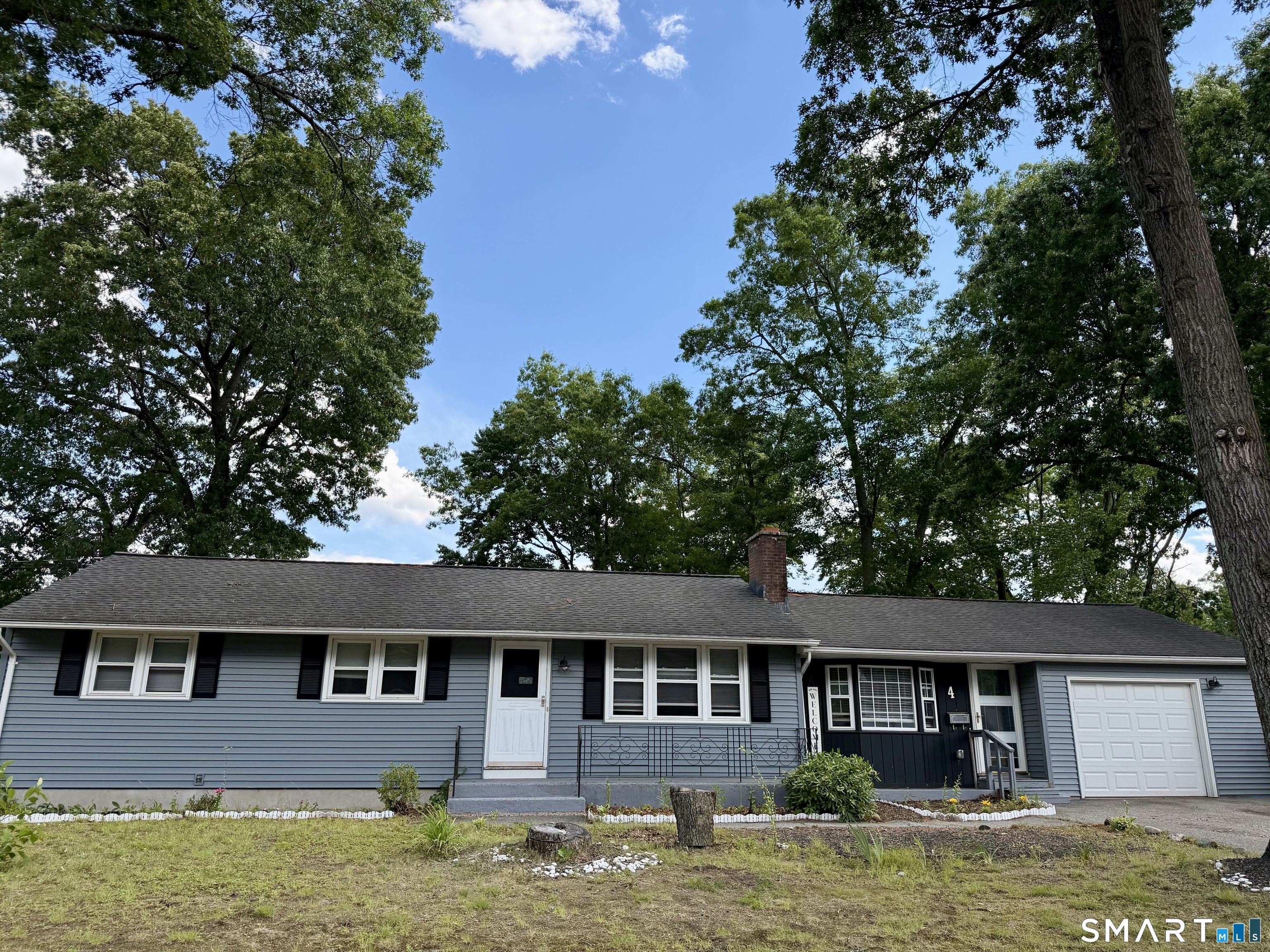 4 Betty Road Enfield CT 06082