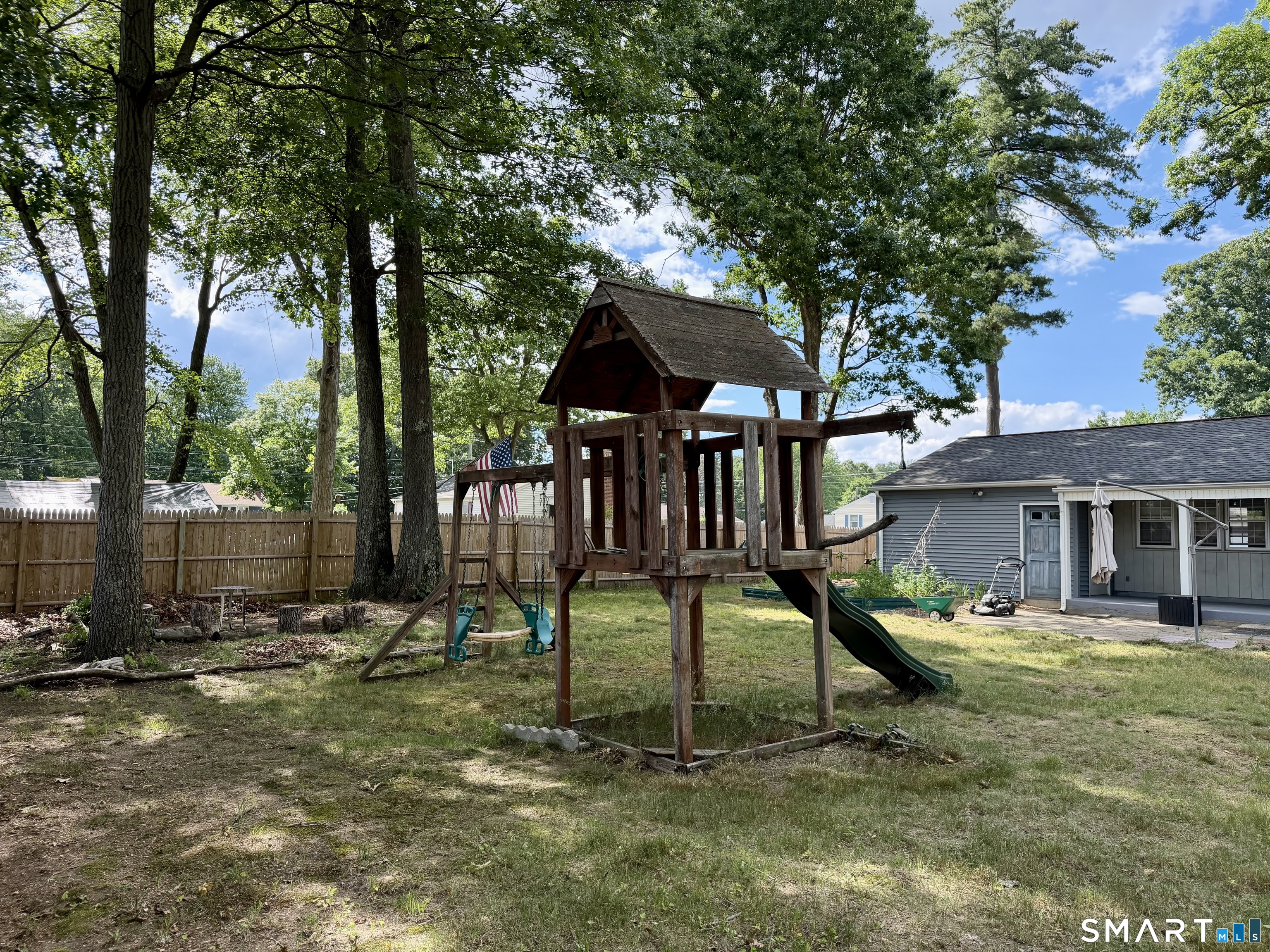 4 Betty Road Enfield CT 06082