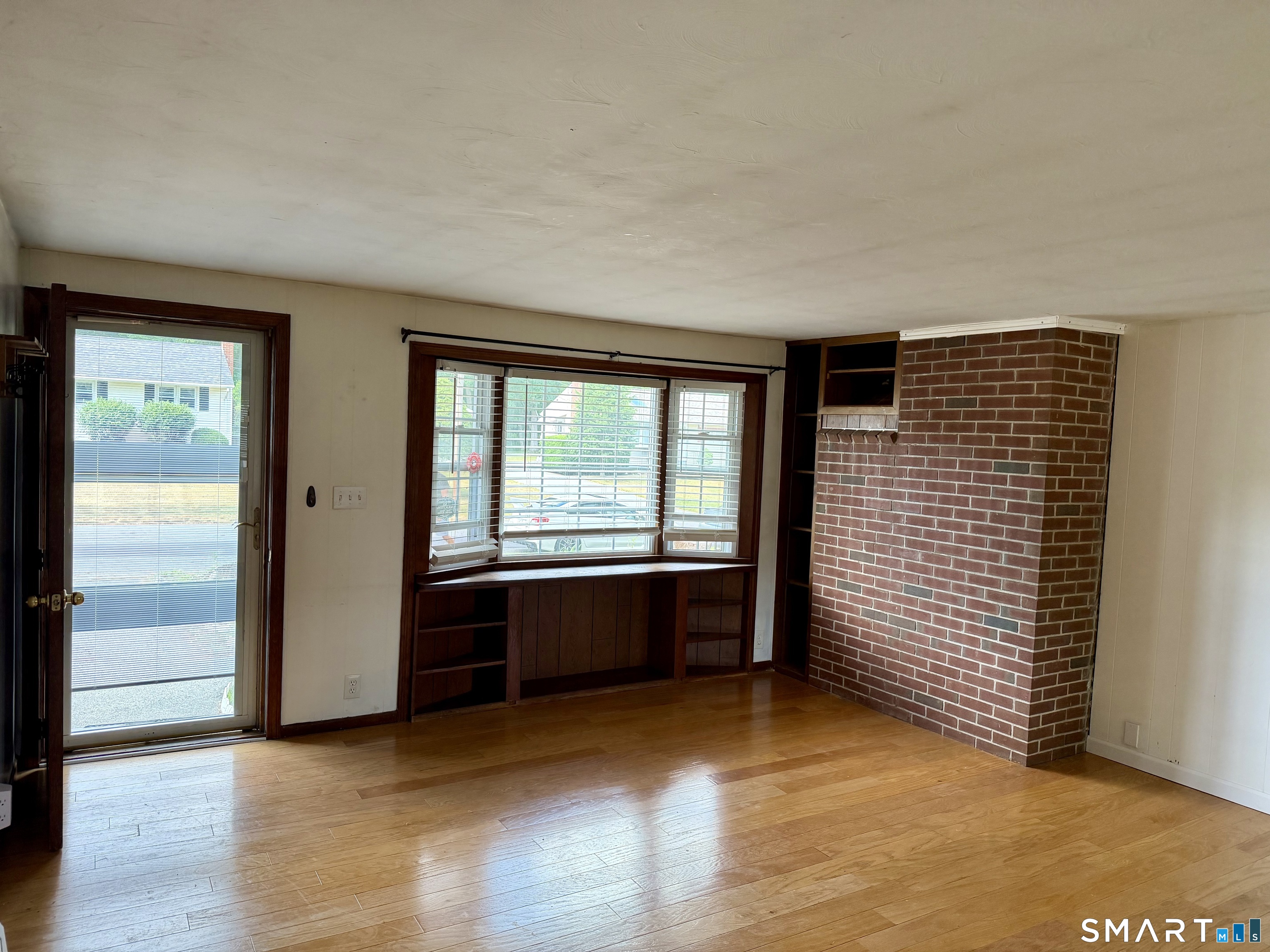 4 Betty Road Enfield CT 06082