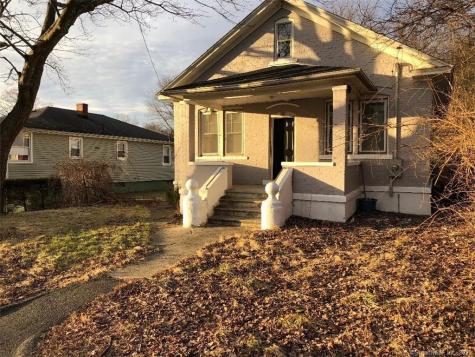 86 Byrneside Avenue Waterbury CT 06704