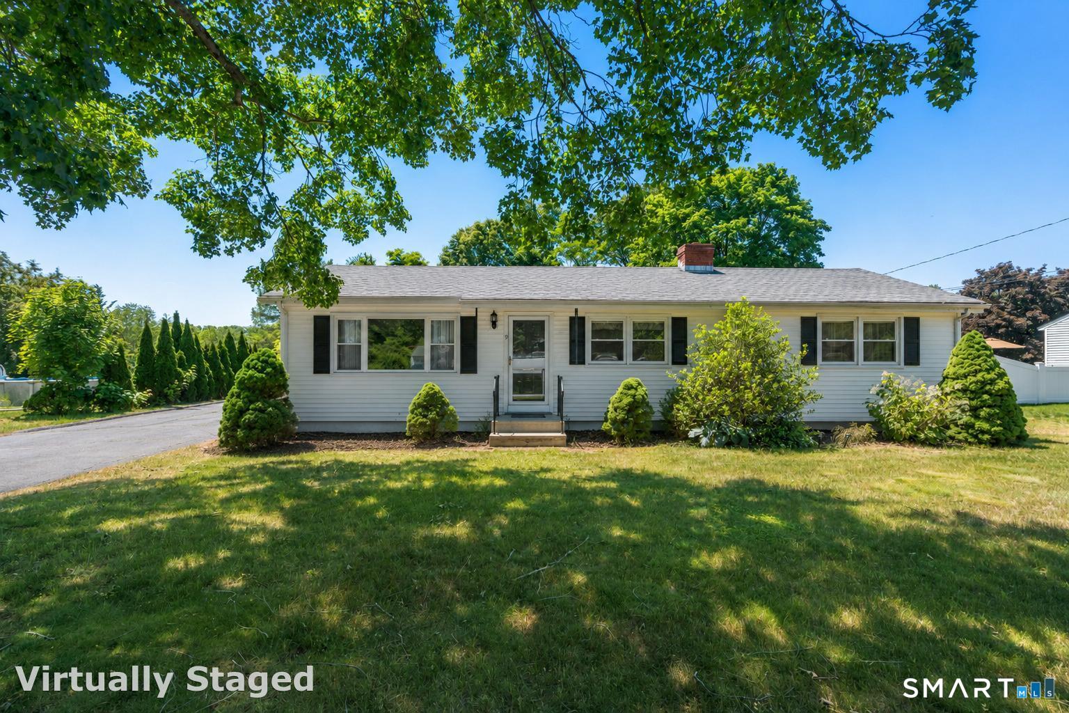 9 Stanton Road North Haven CT 06473