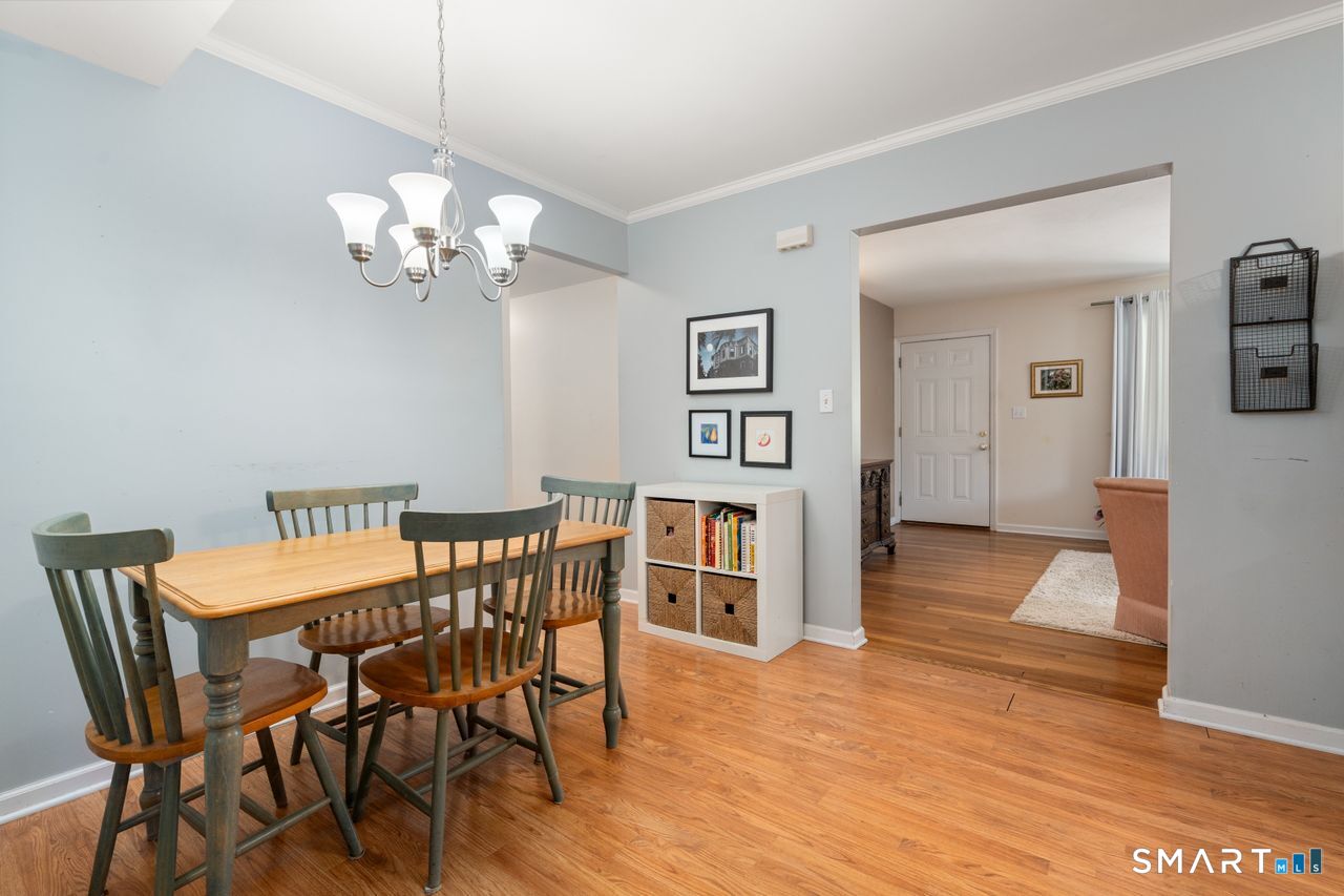 9 Stanton Road North Haven CT 06473