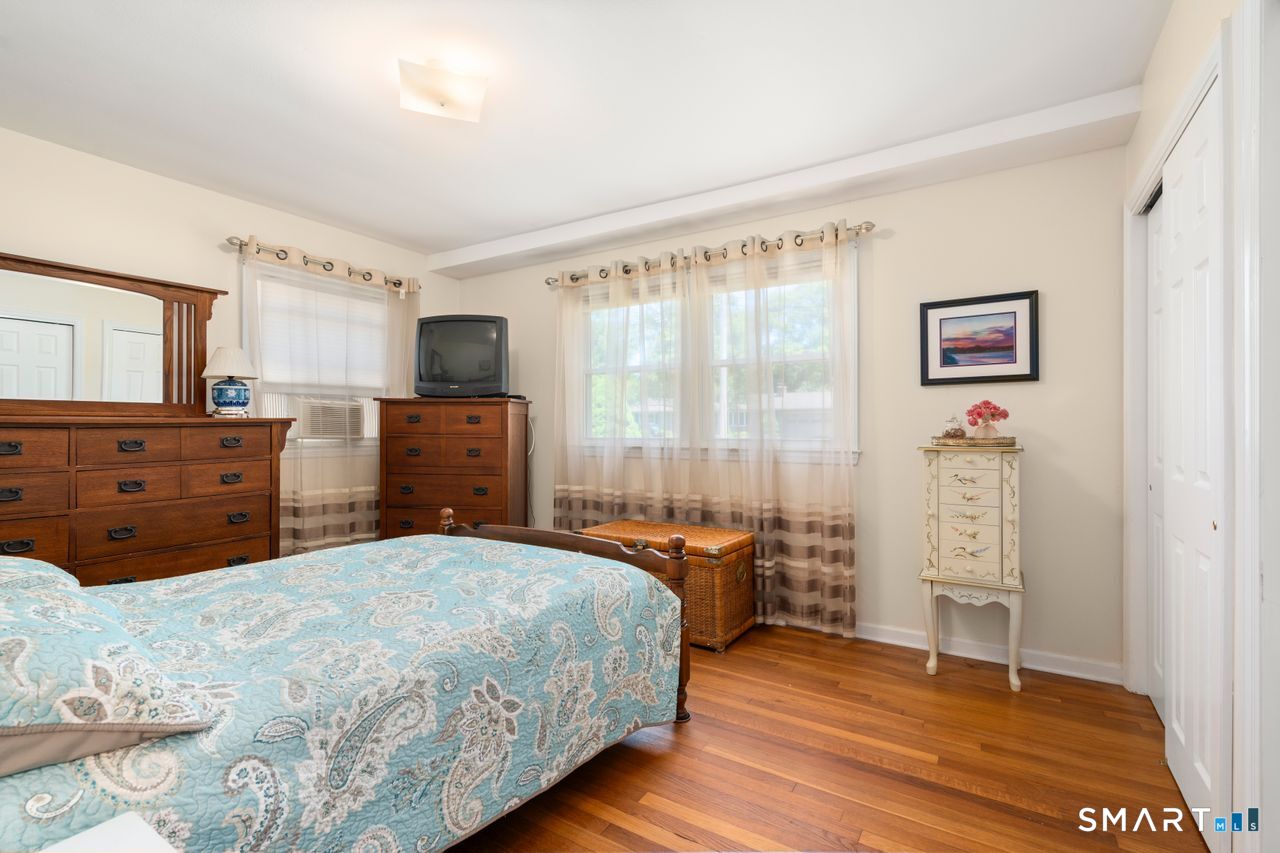 9 Stanton Road North Haven CT 06473