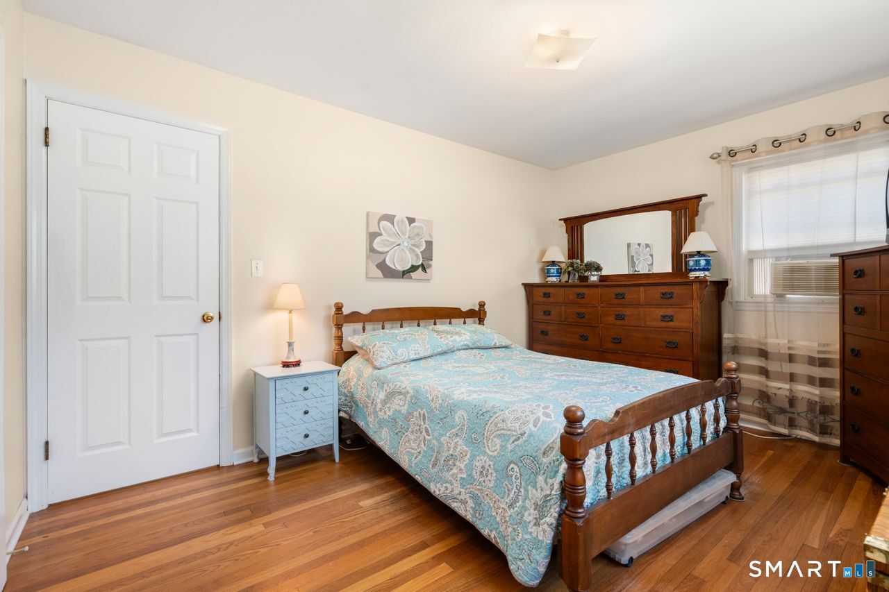 9 Stanton Road North Haven CT 06473