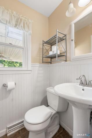 9 Stanton Road North Haven CT 06473