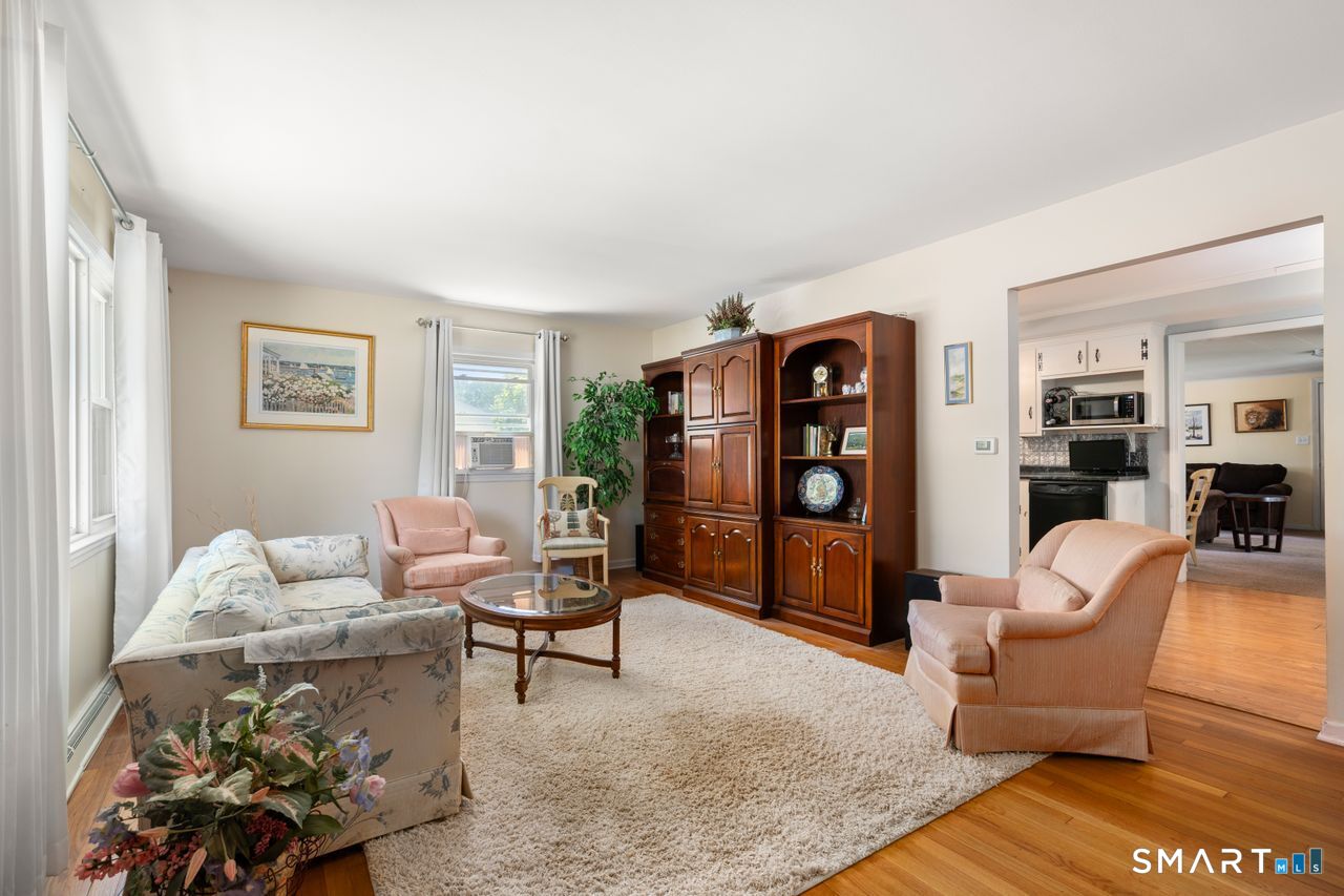 9 Stanton Road North Haven CT 06473
