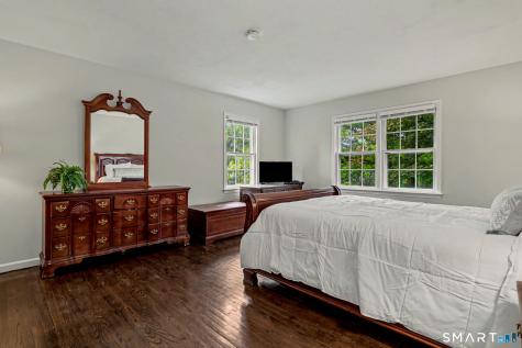 100 Holiday Road Fairfield CT 06825