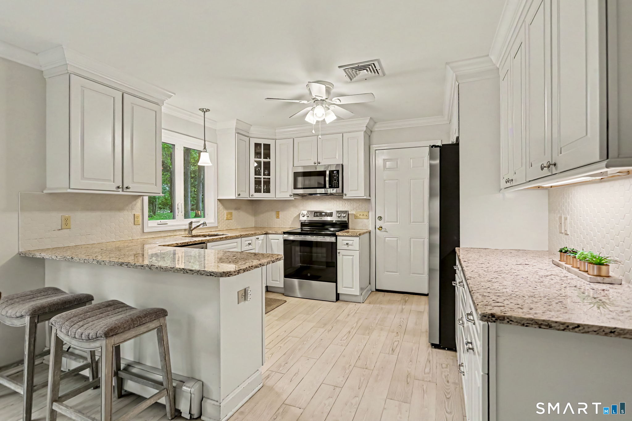 100 Holiday Road Fairfield CT 06825