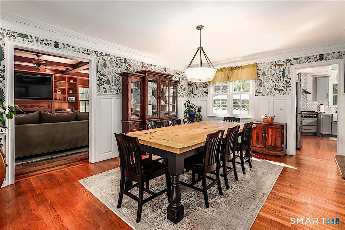 6 Elizabeth Street Newtown CT 06470