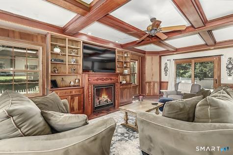 6 Elizabeth Street Newtown CT 06470