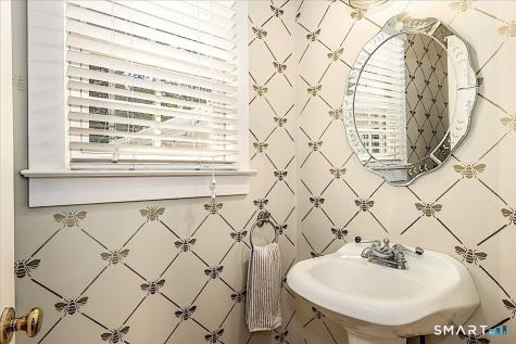 6 Elizabeth Street Newtown CT 06470