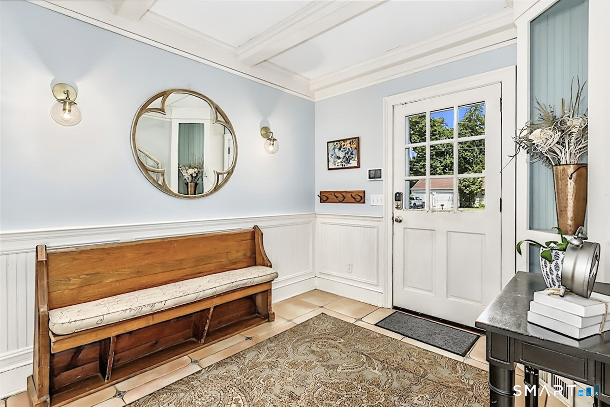 6 Elizabeth Street Newtown CT 06470