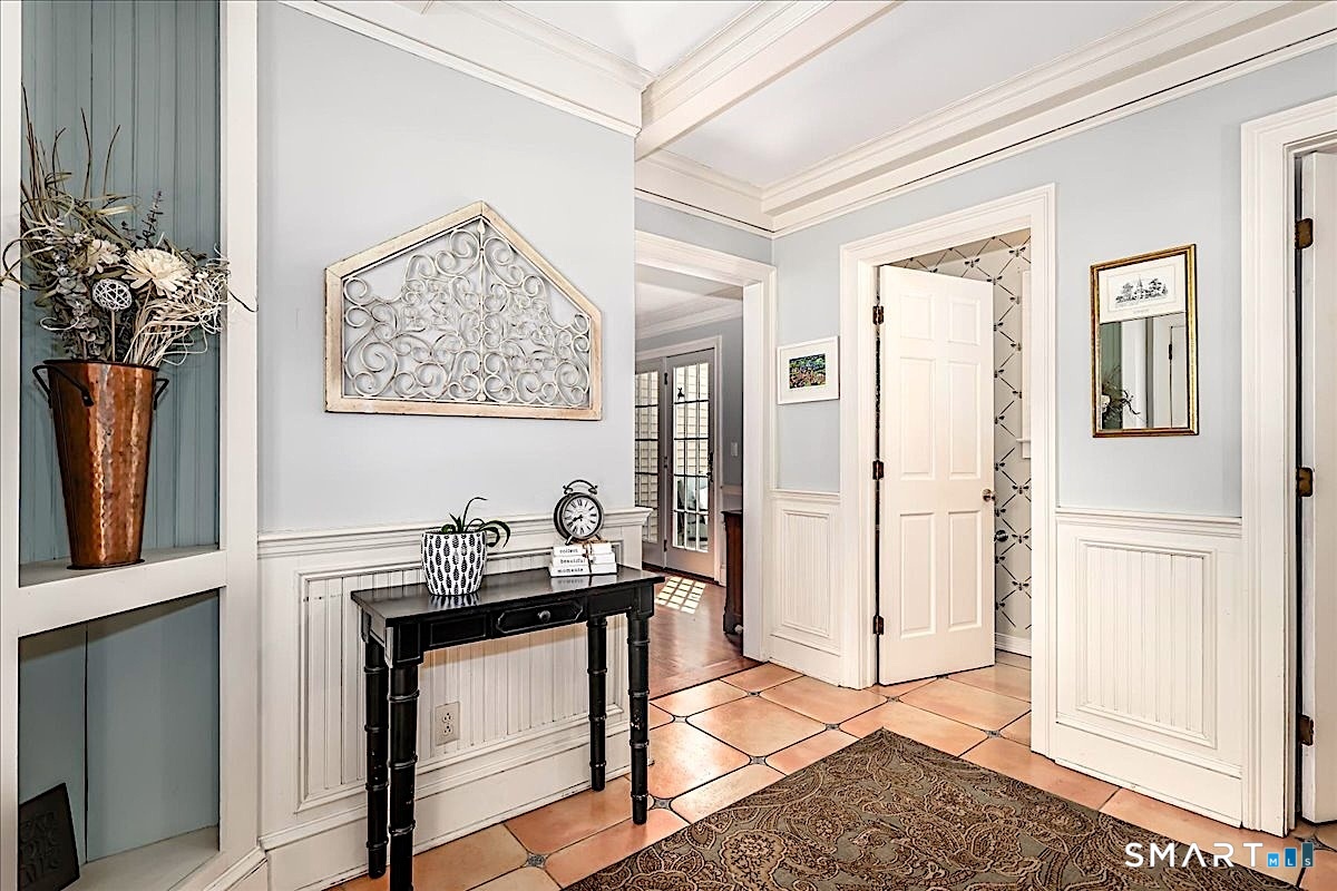 6 Elizabeth Street Newtown CT 06470