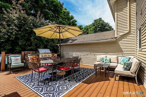 6 Elizabeth Street Newtown CT 06470
