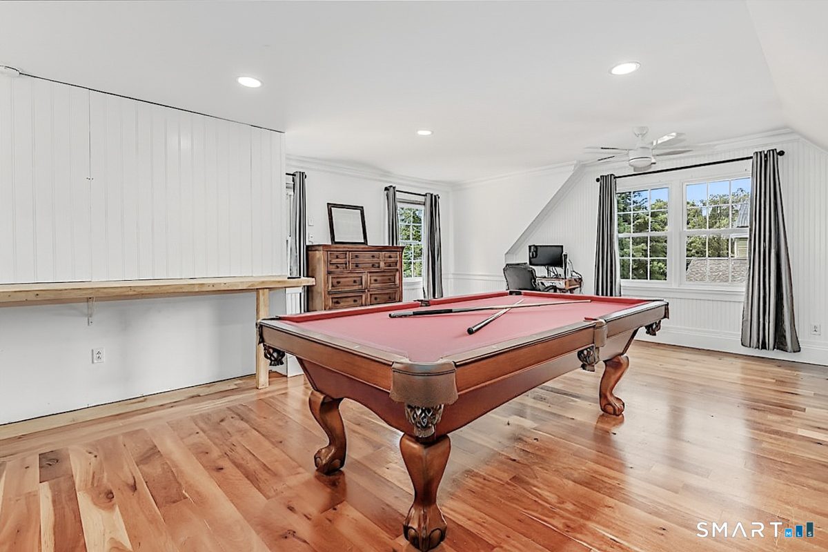 6 Elizabeth Street Newtown CT 06470