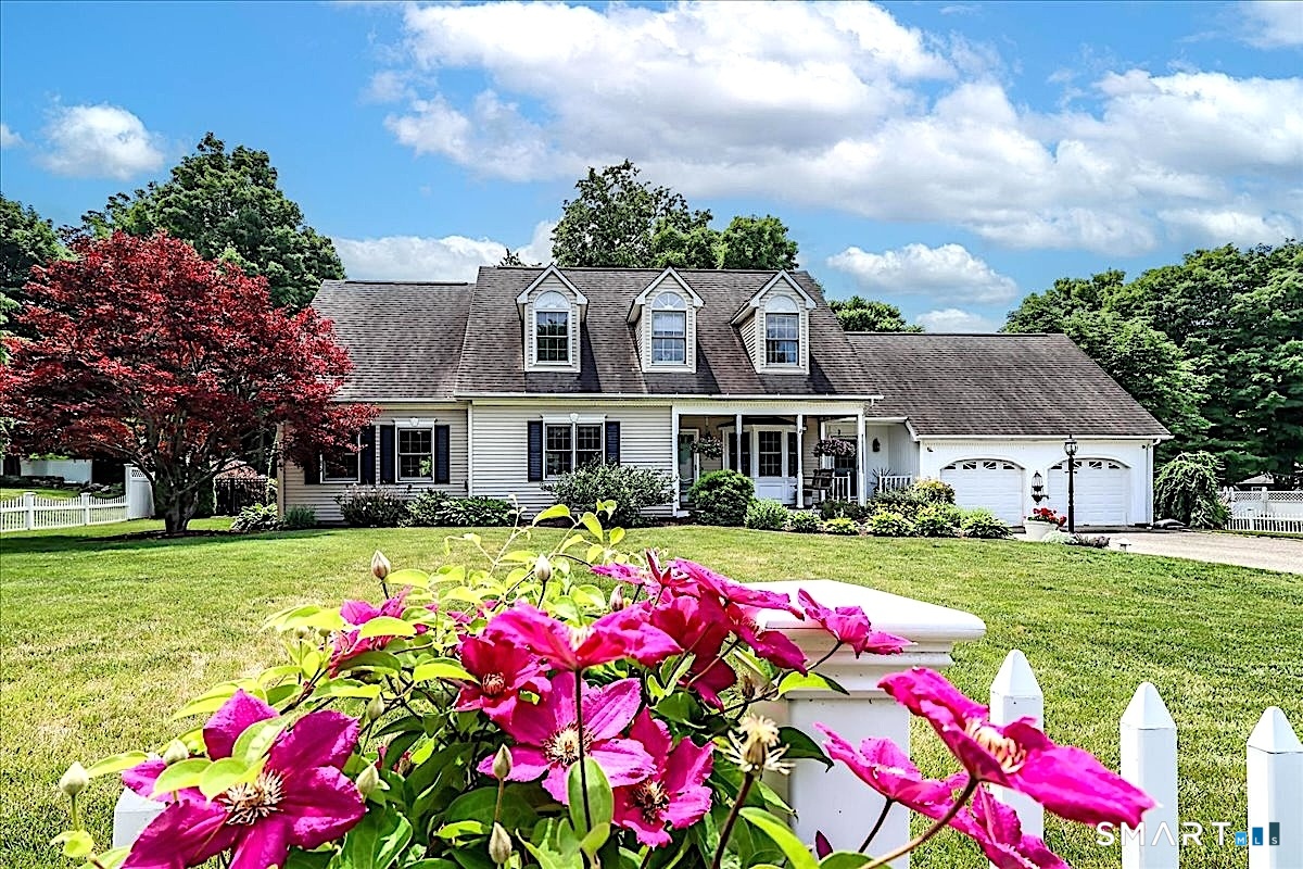 6 Elizabeth Street Newtown CT 06470