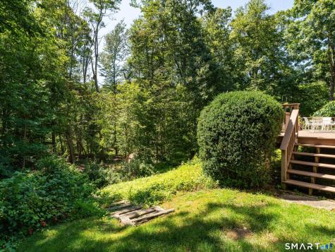 70 Hoadley Creek Circle Guilford CT 06437