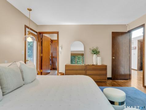 70 Hoadley Creek Circle Guilford CT 06437