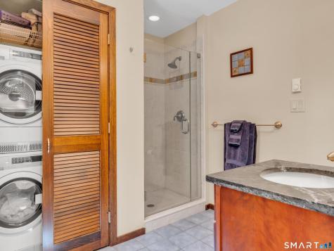 70 Hoadley Creek Circle Guilford CT 06437