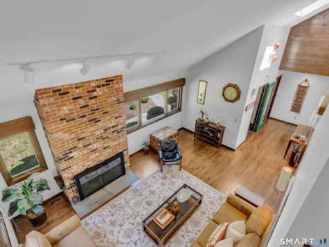 70 Hoadley Creek Circle Guilford CT 06437