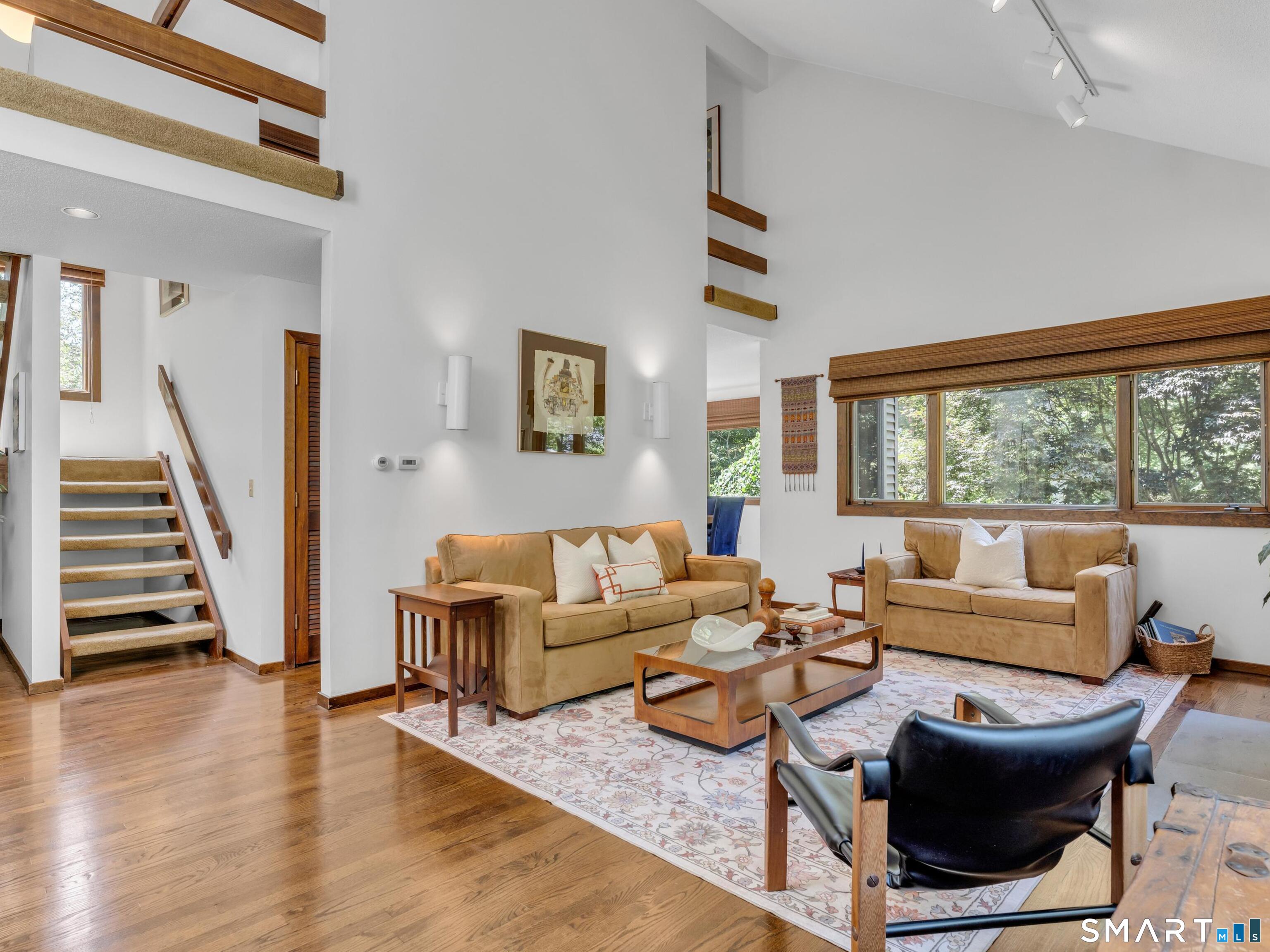 70 Hoadley Creek Circle Guilford CT 06437