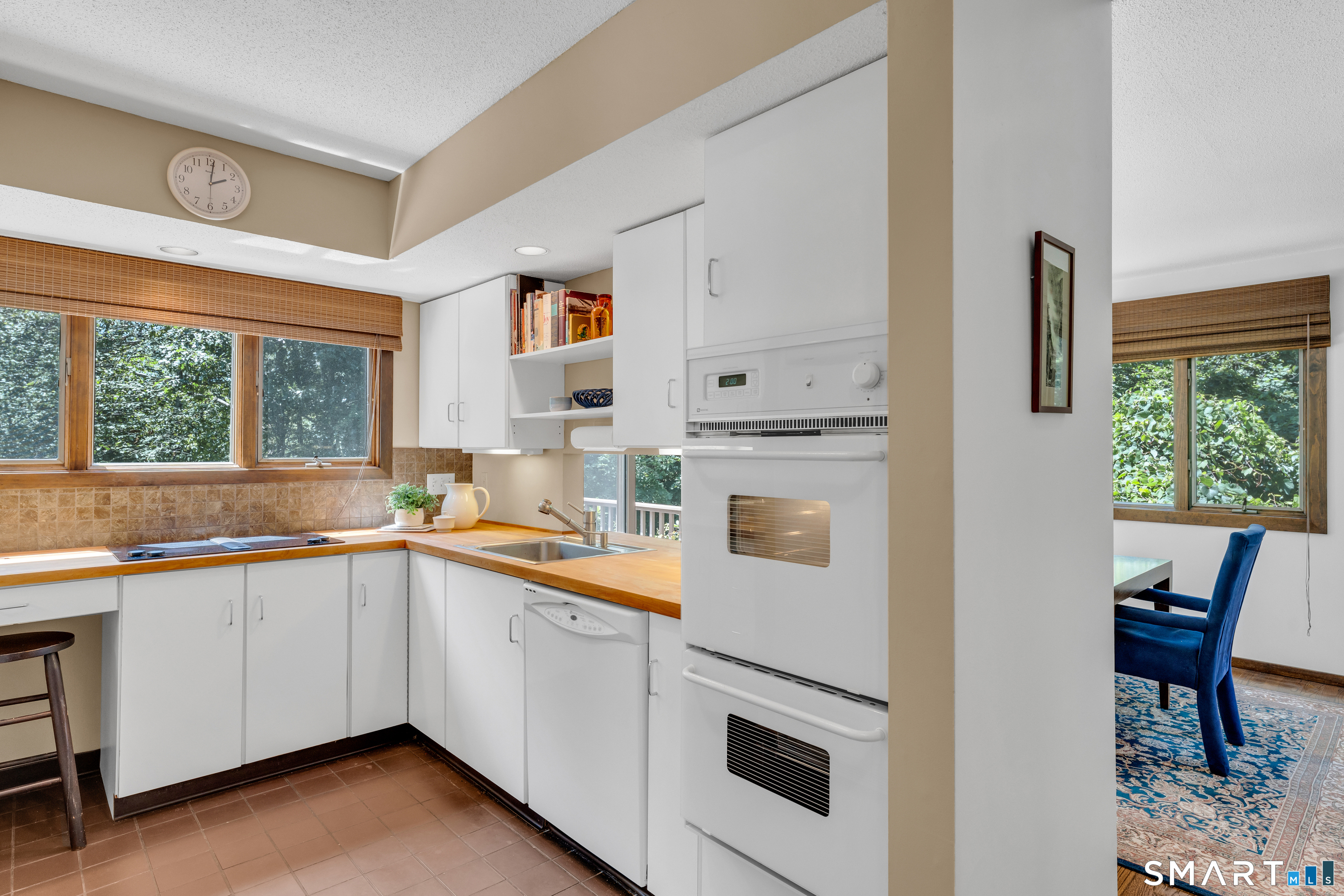 70 Hoadley Creek Circle Guilford CT 06437