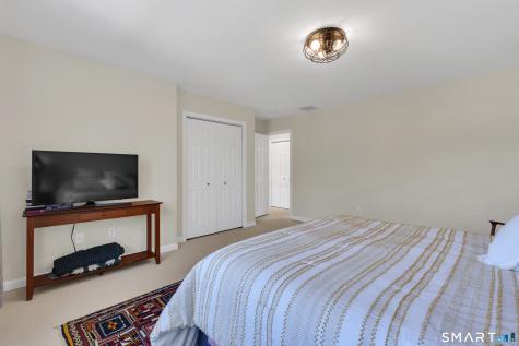 5 August Meadows Ledyard CT 06339