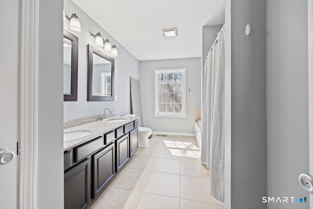 23 Woodberry Court Wolcott CT 06716