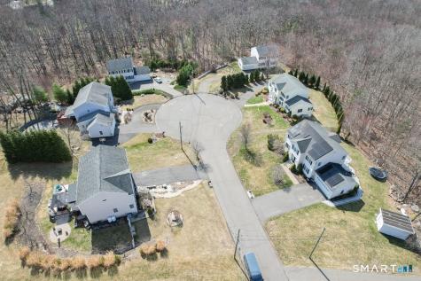 23 Woodberry Court Wolcott CT 06716