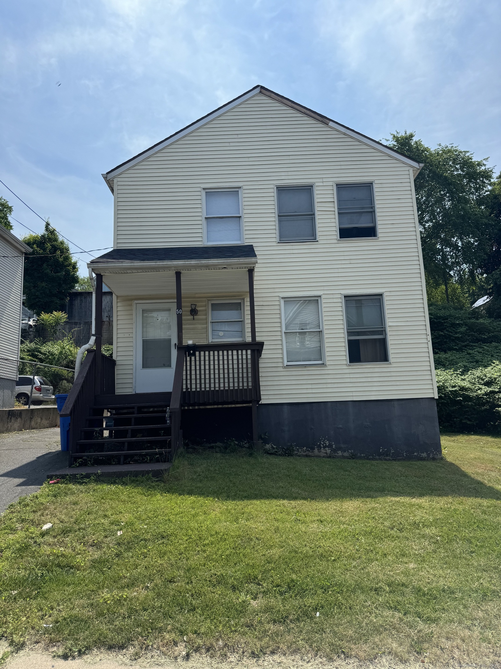 48 Vine Street Waterbury CT 06704