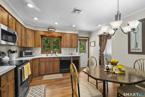 11 Middleway East Waterbury CT 06708