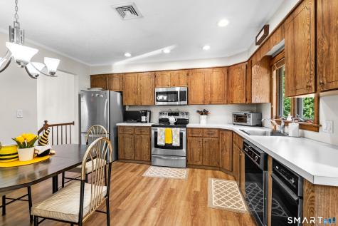 11 Middleway East Waterbury CT 06708