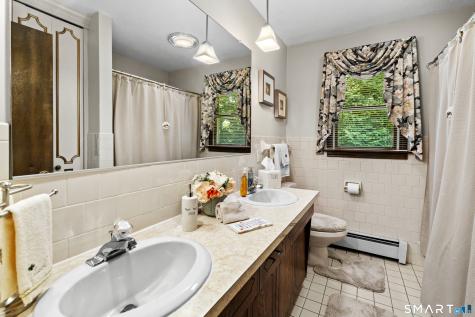11 Middleway East Waterbury CT 06708