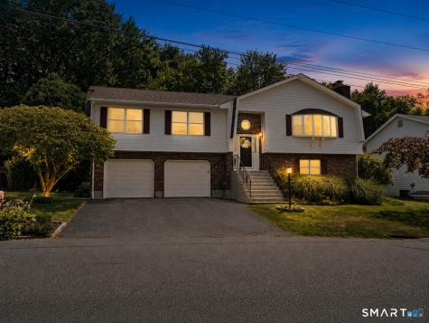 11 Middleway East Waterbury CT 06708