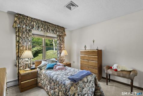 11 Middleway East Waterbury CT 06708