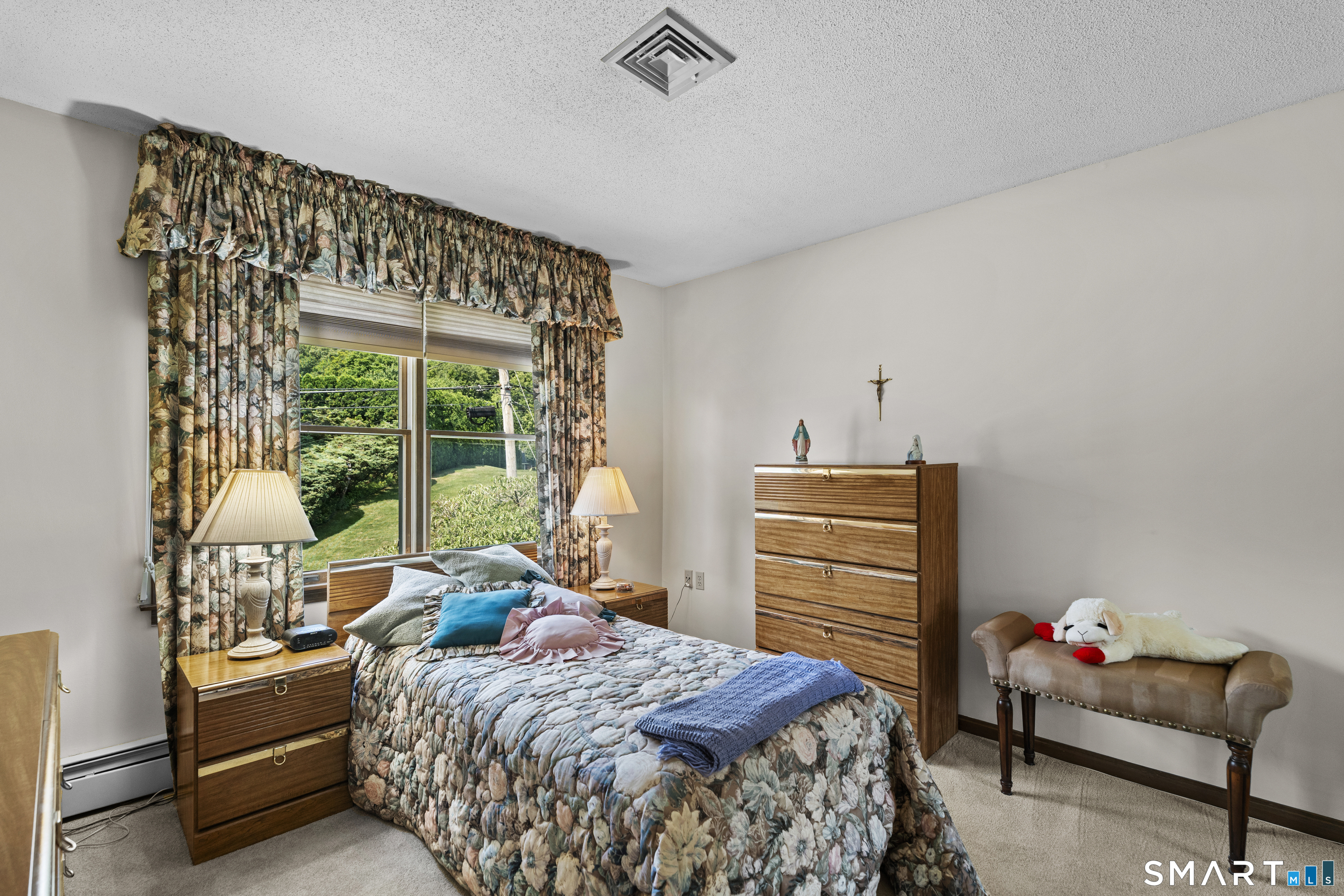 11 Middleway East Waterbury CT 06708
