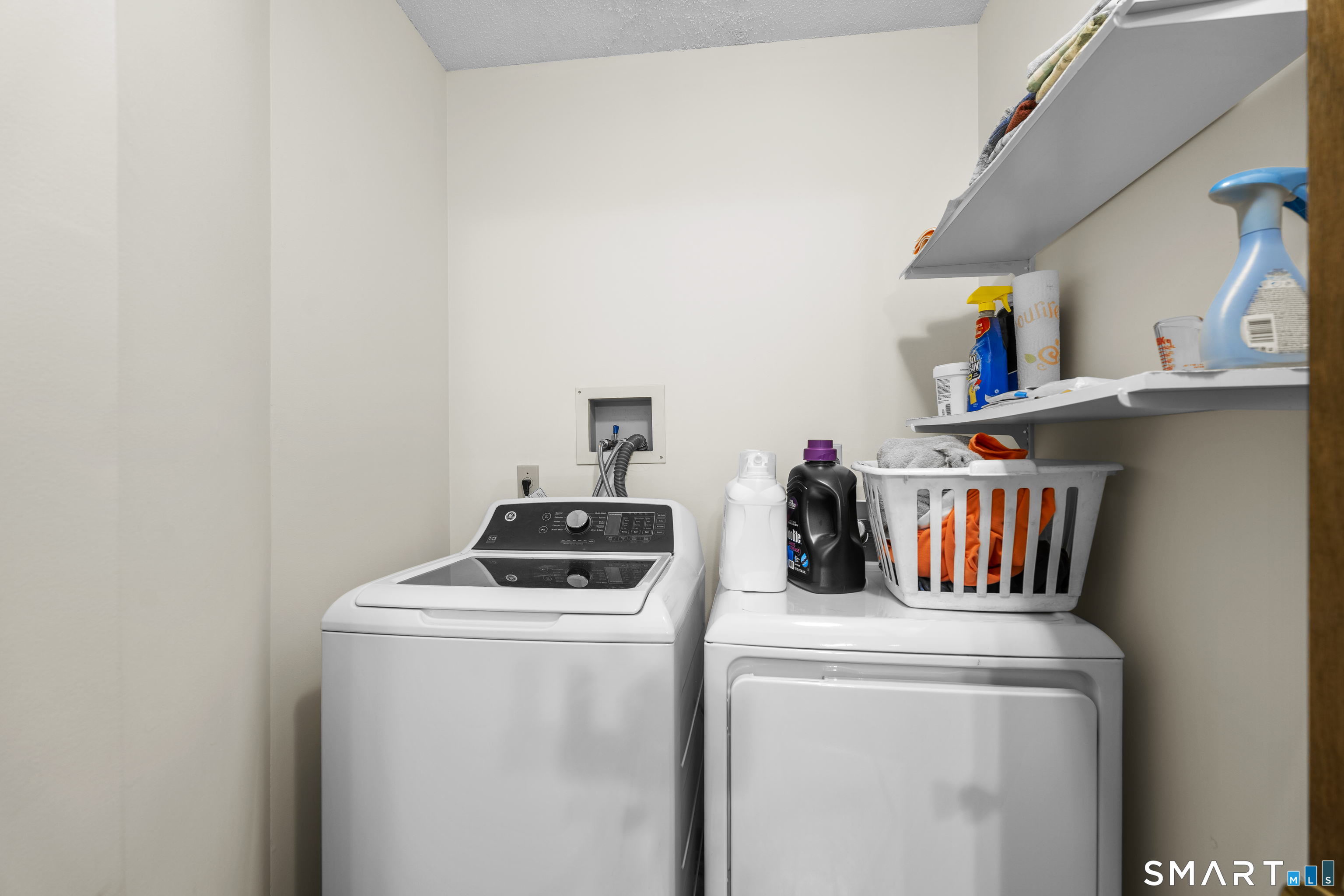 11 Middleway East Waterbury CT 06708