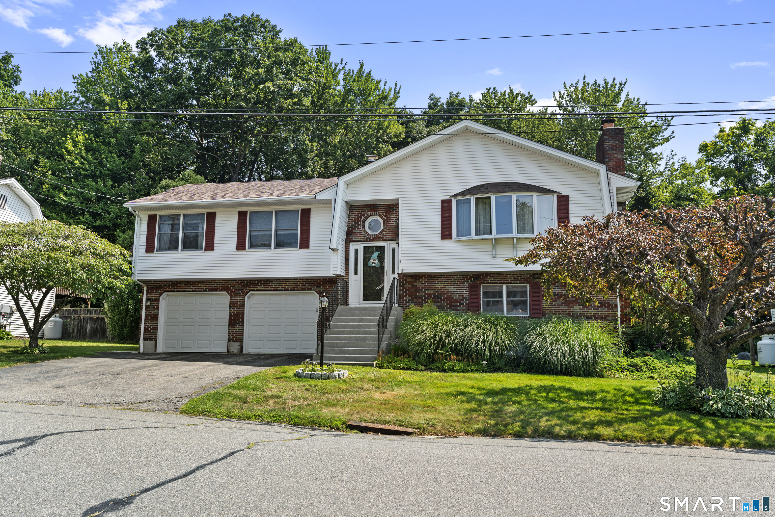 11 Middleway East Waterbury CT 06708
