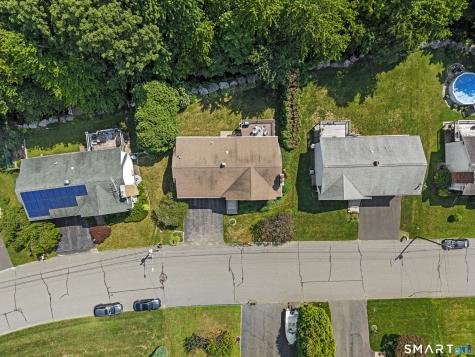 11 Middleway East Waterbury CT 06708