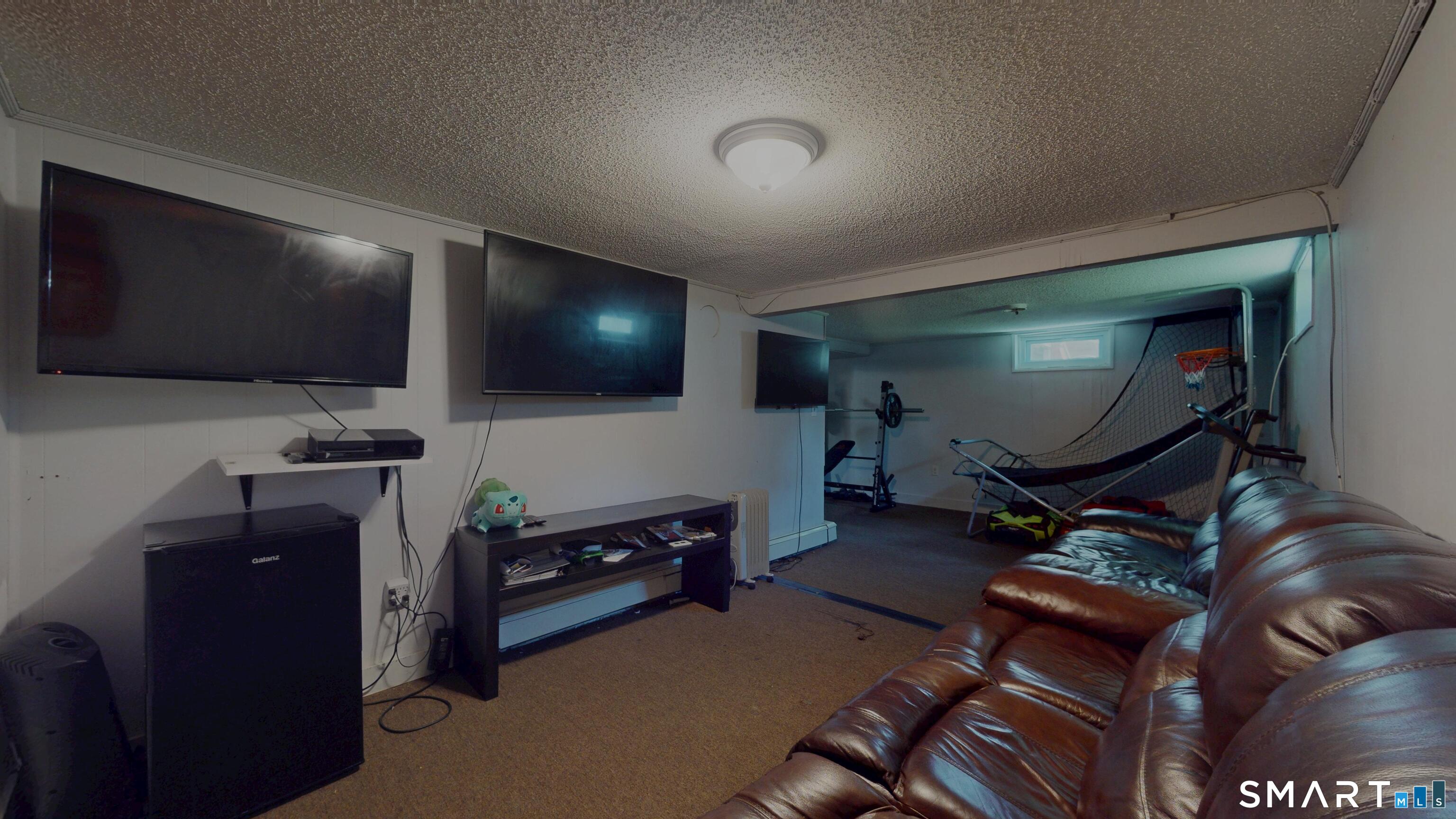 354 Edgewood Avenue Waterbury CT 06706