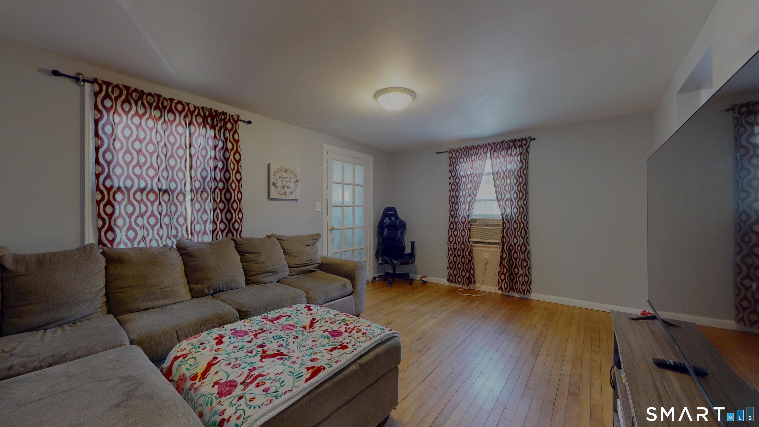 354 Edgewood Avenue Waterbury CT 06706