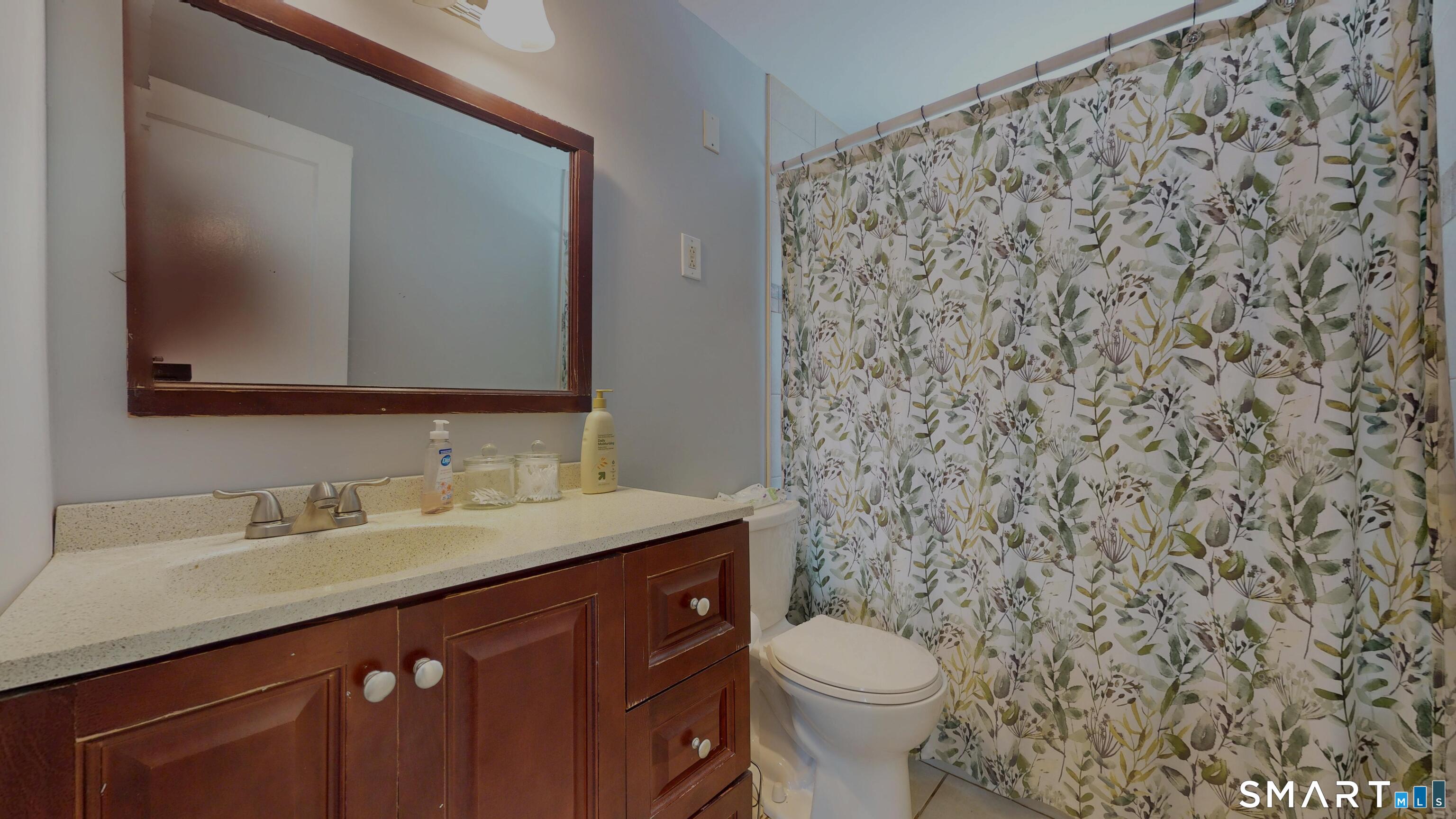 354 Edgewood Avenue Waterbury CT 06706