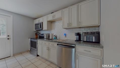 354 Edgewood Avenue Waterbury CT 06706